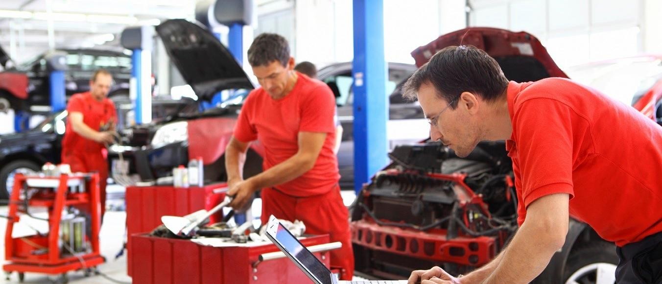 Oil Change Service in Sioux City, IA