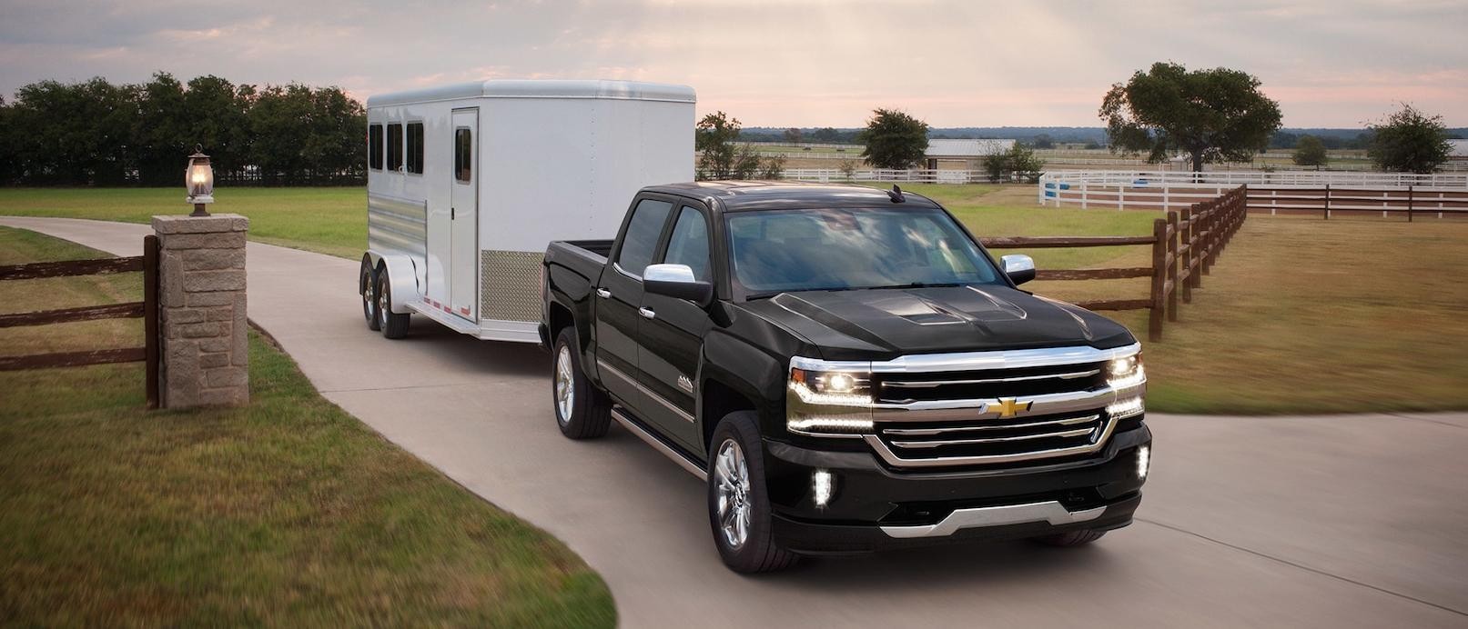 Which Chevrolet Pickup Truck is Right for Me in Sioux City, IA?