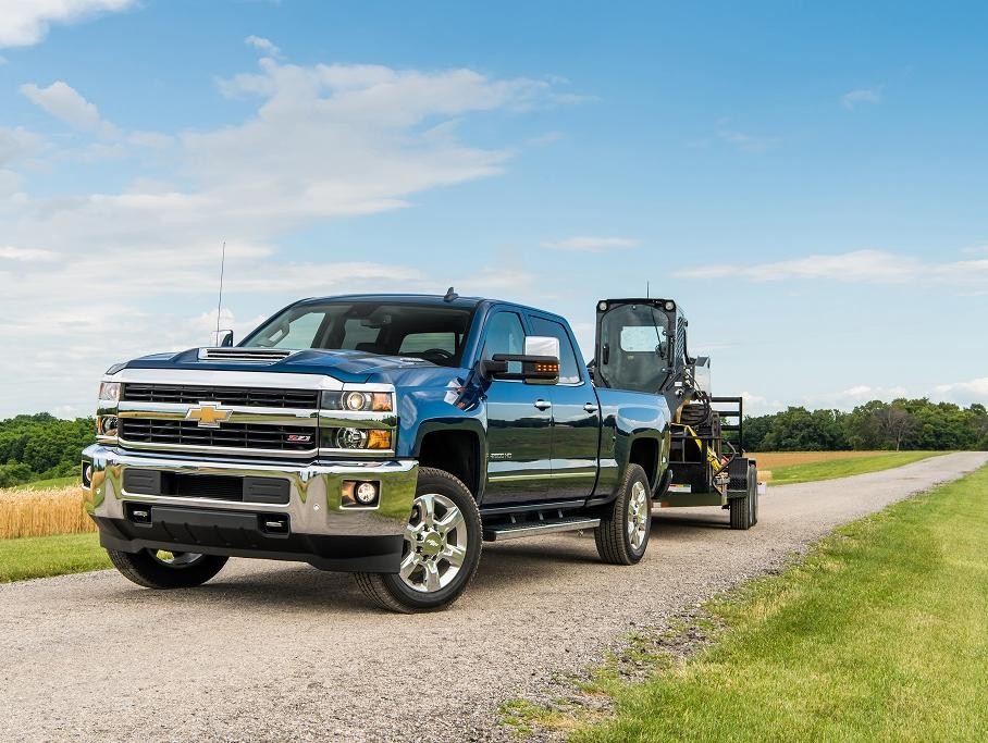 2019 Chevrolet Silverado 2500HD vs 2019 Nissan Titan XD