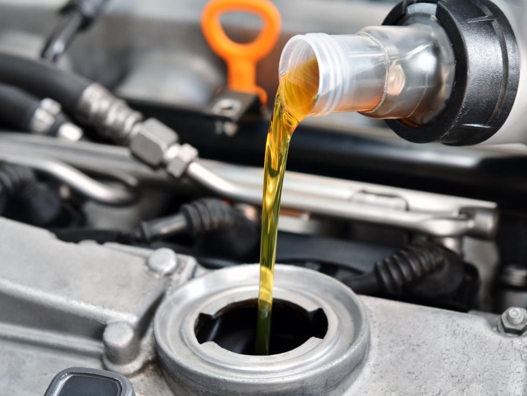 Oil change services at Leachman Buick GMC