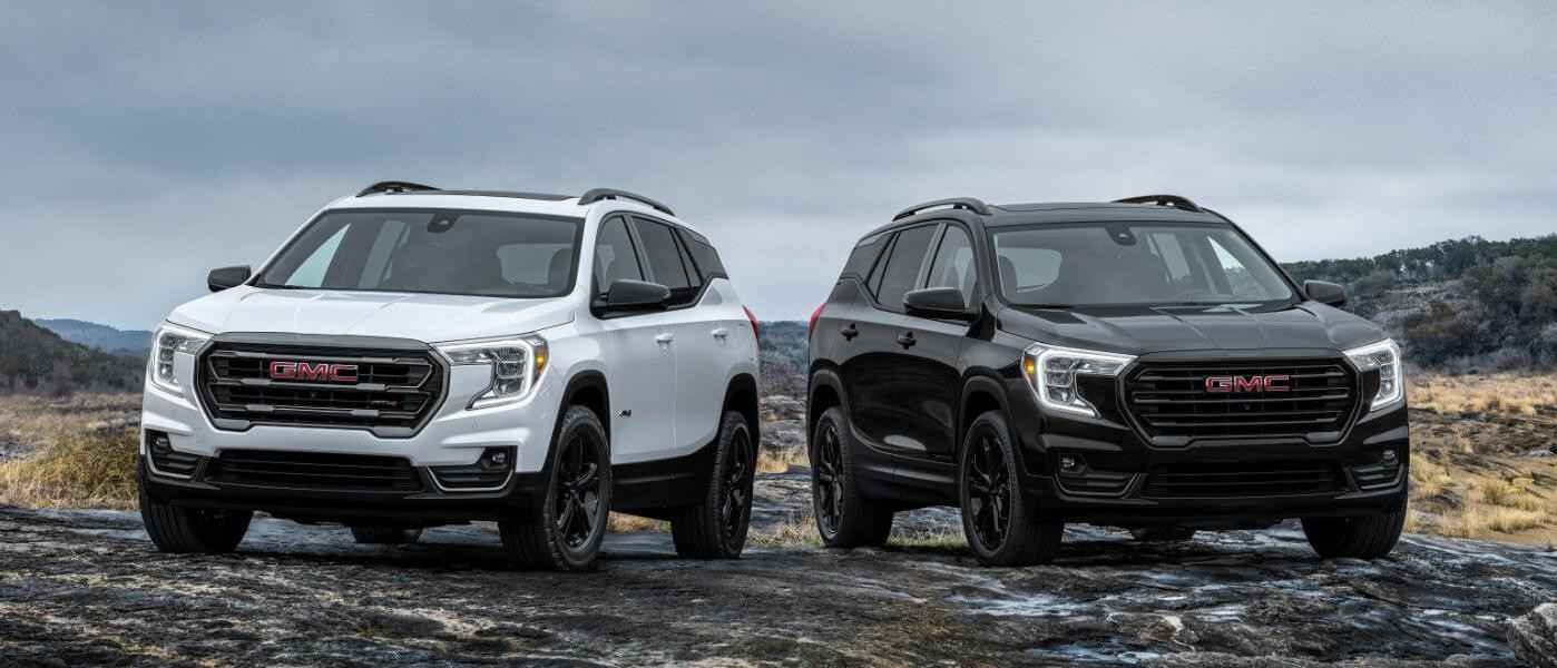 2024 GMC Terrain 2 side by side