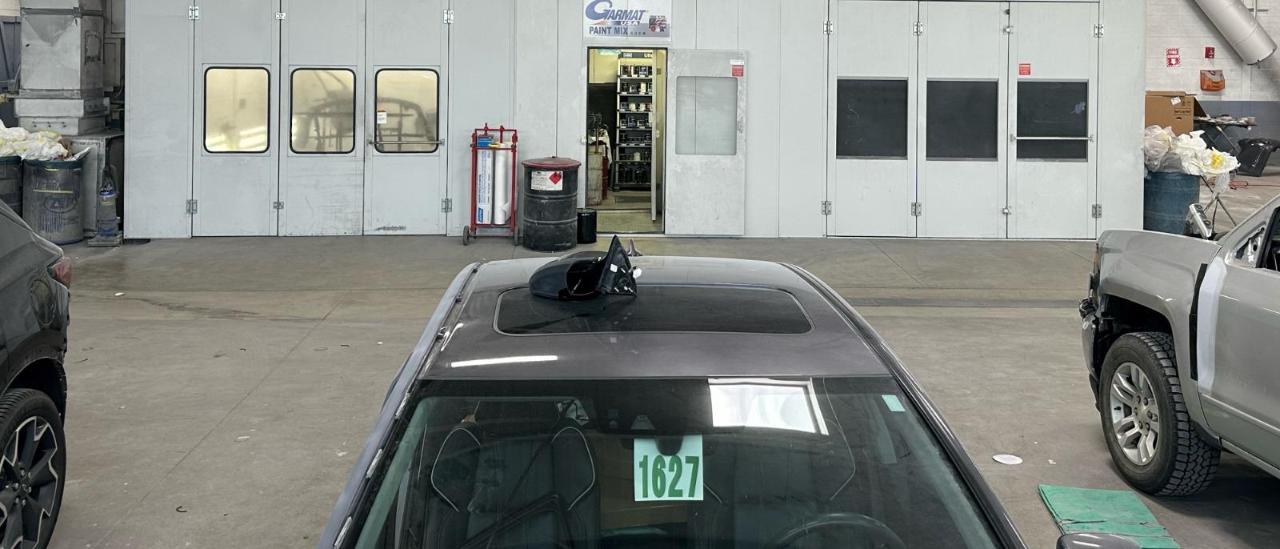 Auto Body Collision Center Mike Savoie Chevrolet Troy Metro Detroit