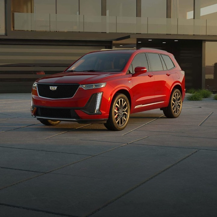2025 XT6