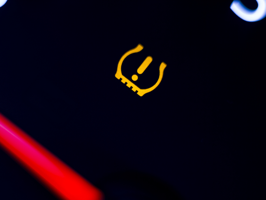 Chevy Traverse Dashboard Light Guide Manhattan KS Murdock Manhattan