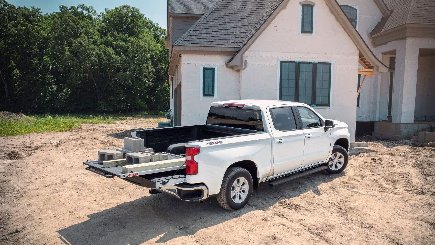 TOWING TECH OF THE SILVERADO 1500 VS TUNDRA