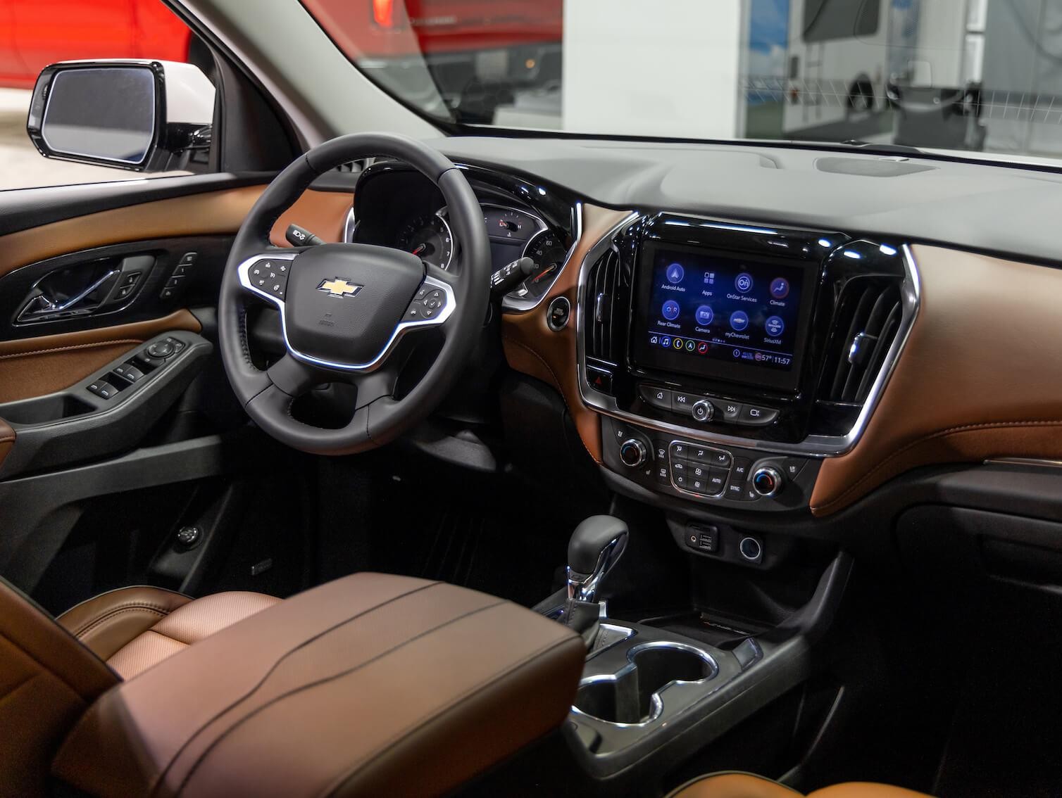 Chevy Traverse Dashboard Tech 