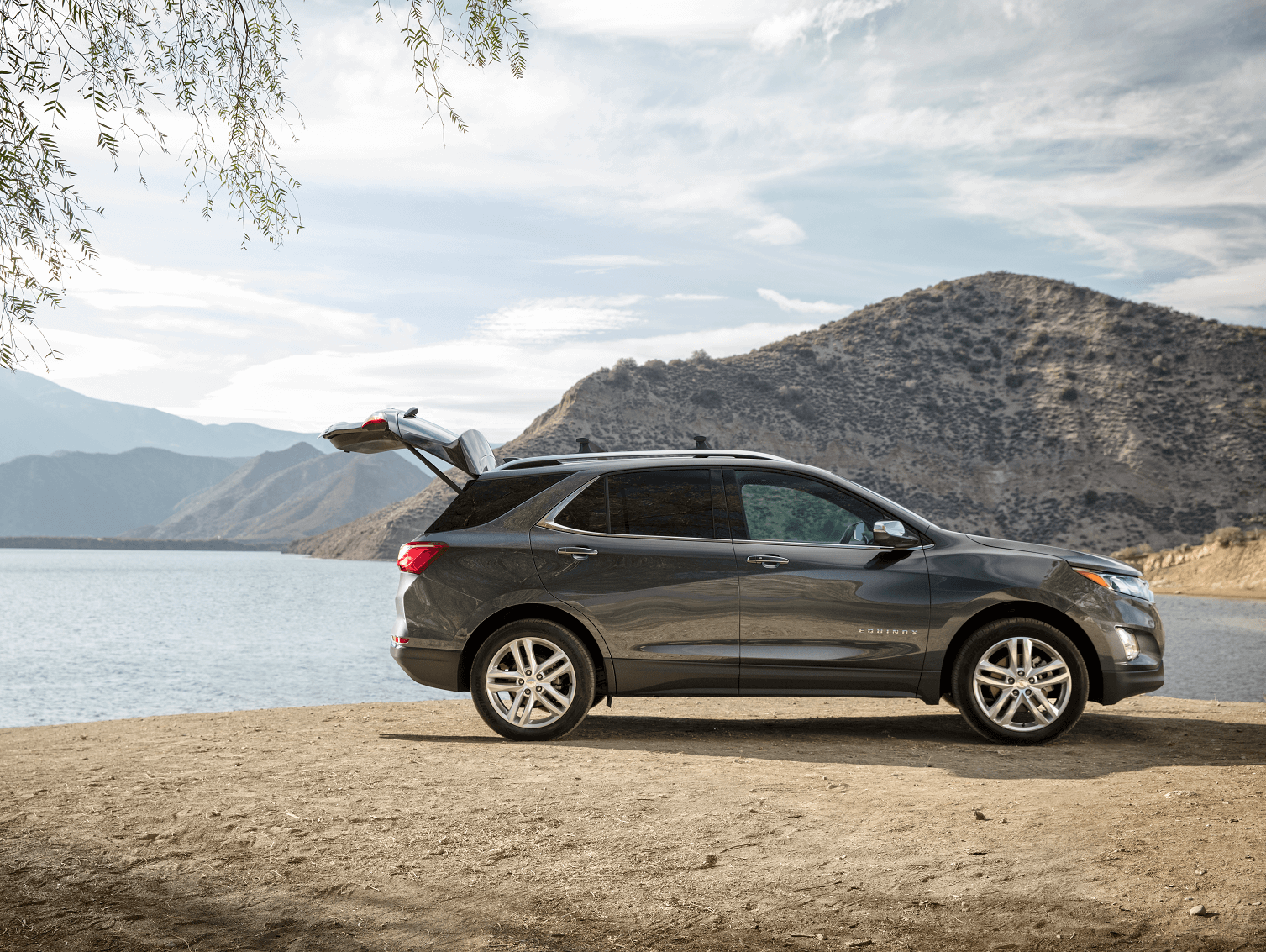 Chevy Equinox Liftgate