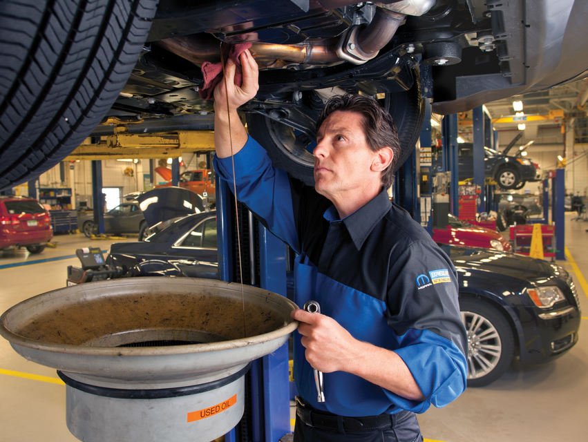 Oil Change Service Available at Anderson Honda in Manitowoc, WI