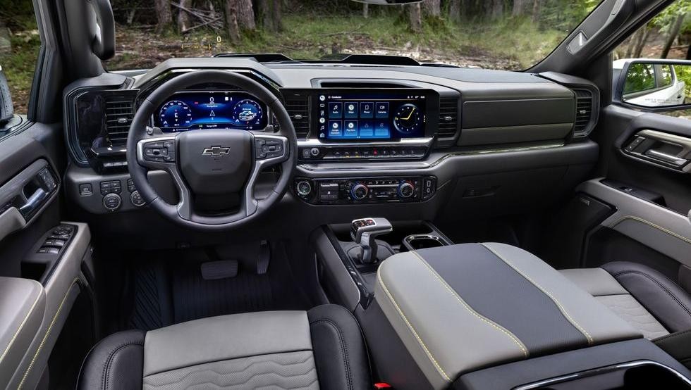 2023 Chevy Silverado ZR2 Interior