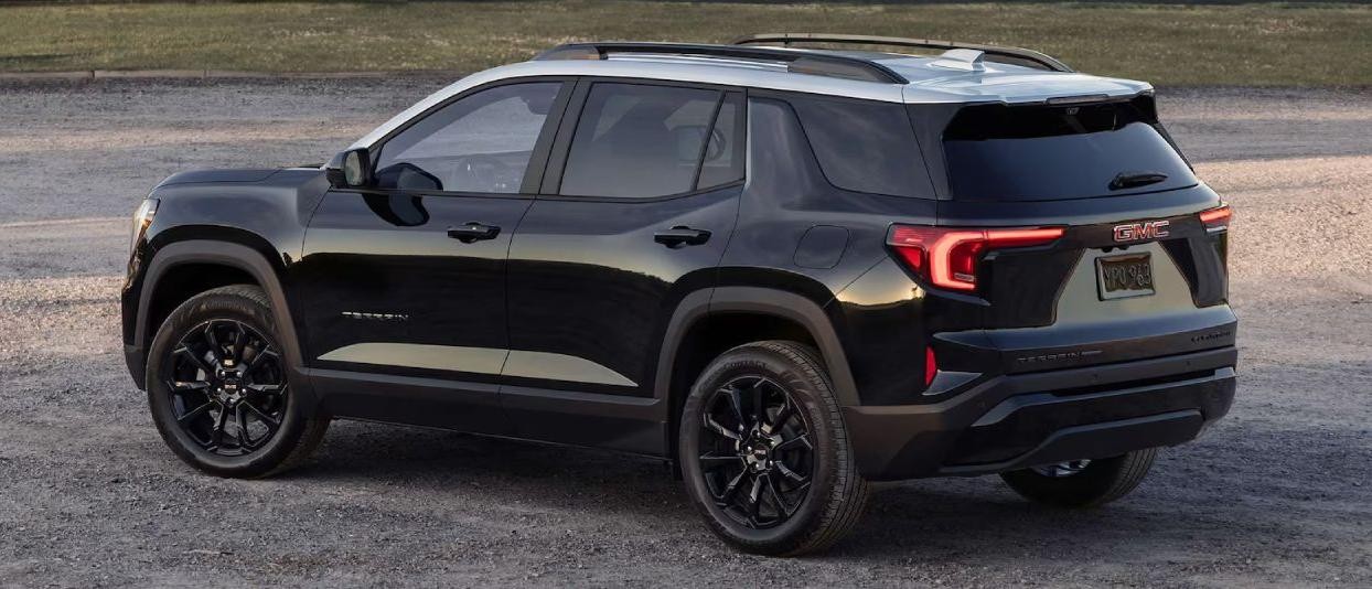 2025 GMC Terrain drivers side view