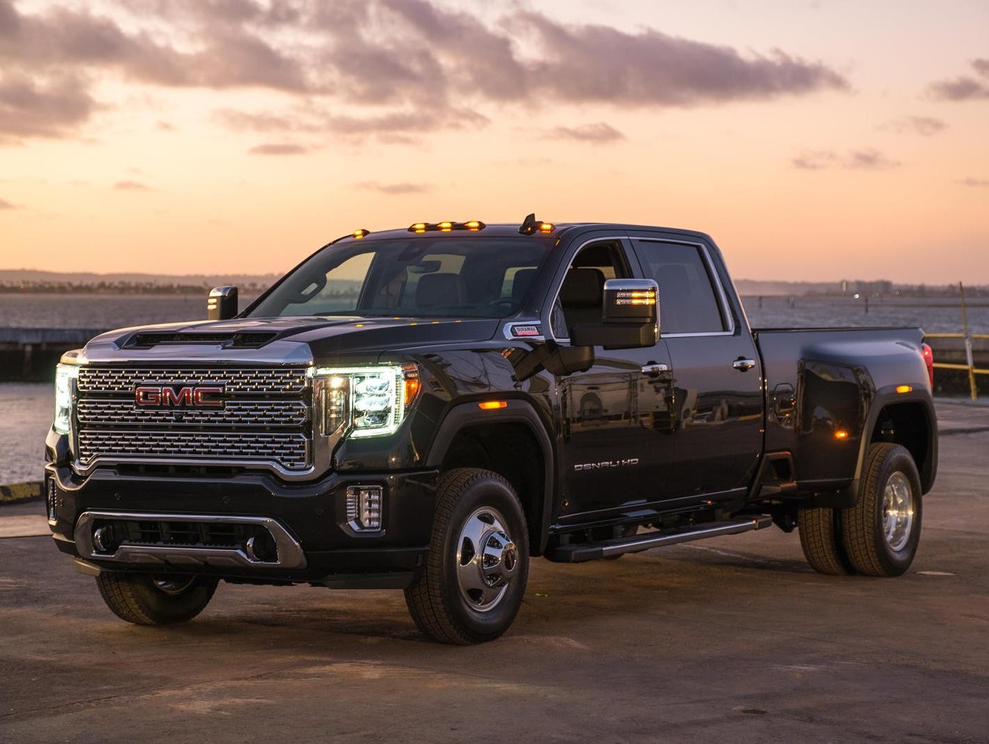 2023 GMC Sierra 3500 HD | Photo | Exterior Front 