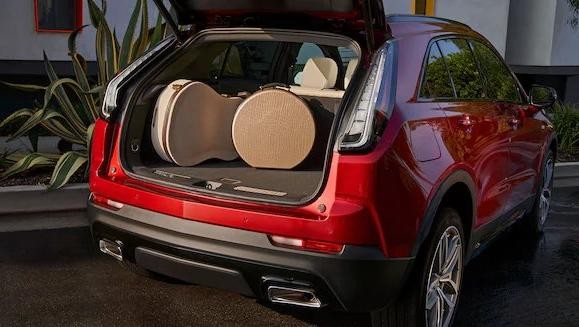 Cadillac XT4 trunk & rear storage