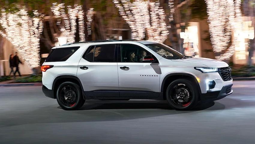 2023 Chevy Traverse Redline edition