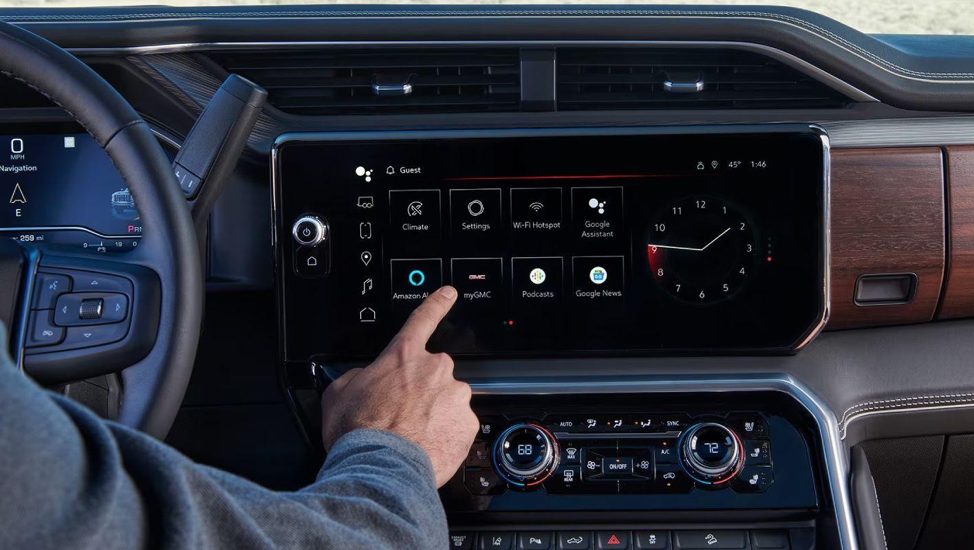 2025 GMC Sierra HD infotainment center