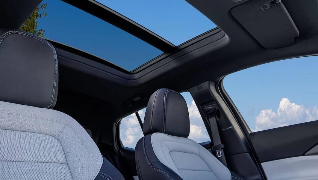 2024 Equinox EV Sunroof