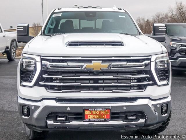 Whats new 2024 Chevy Silverado 2500 HD front end picture