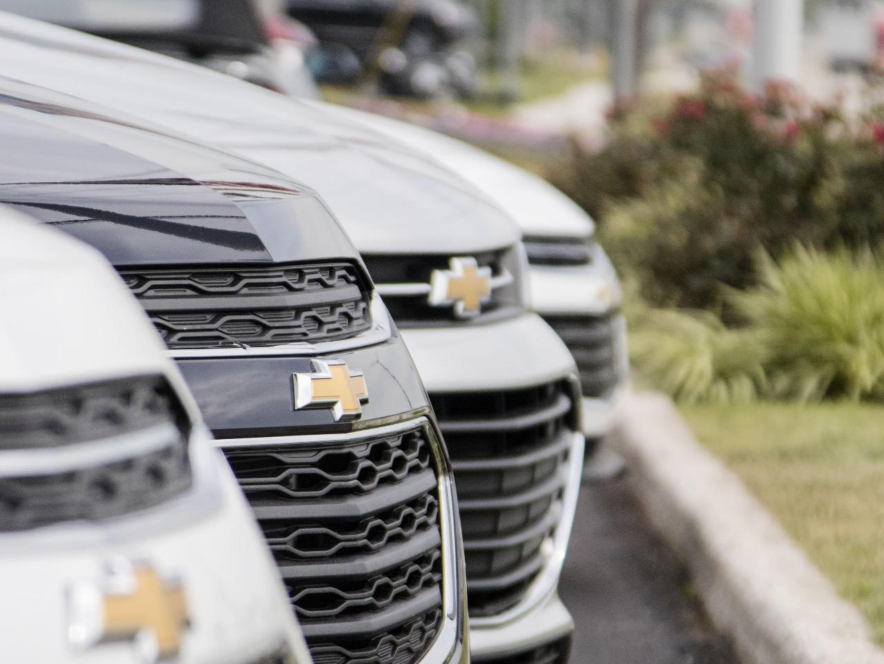 Serra Whelan Chevrolet | New & Used Chevy Dealer in Sterling Heights