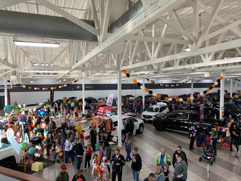 Snell Motors Buick, GMC dealership with new and used car sales in Bloomington, Minneapolis