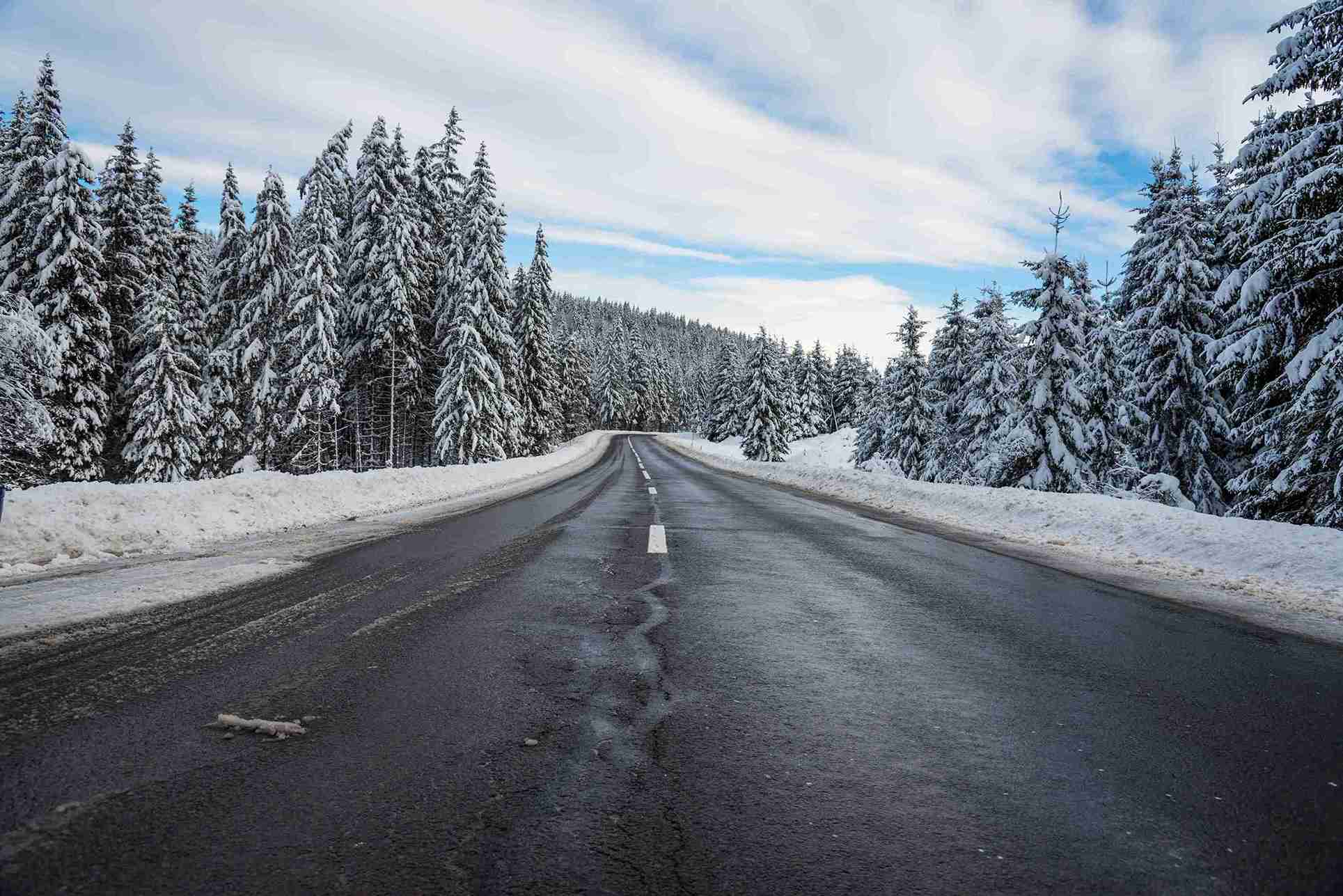 A snowy road during winter, is your car prepared?