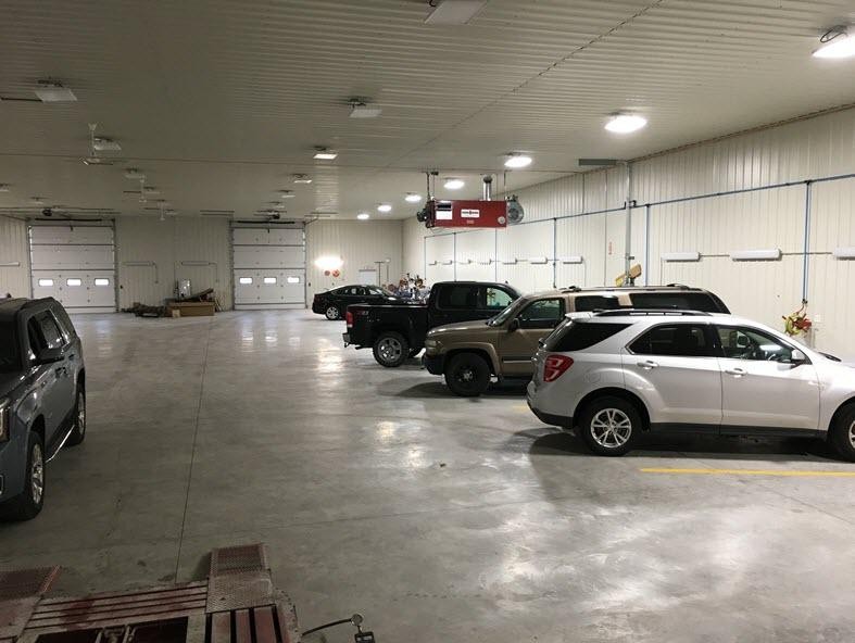 5 Cars in Collision Center 5 Cars in Collision Center