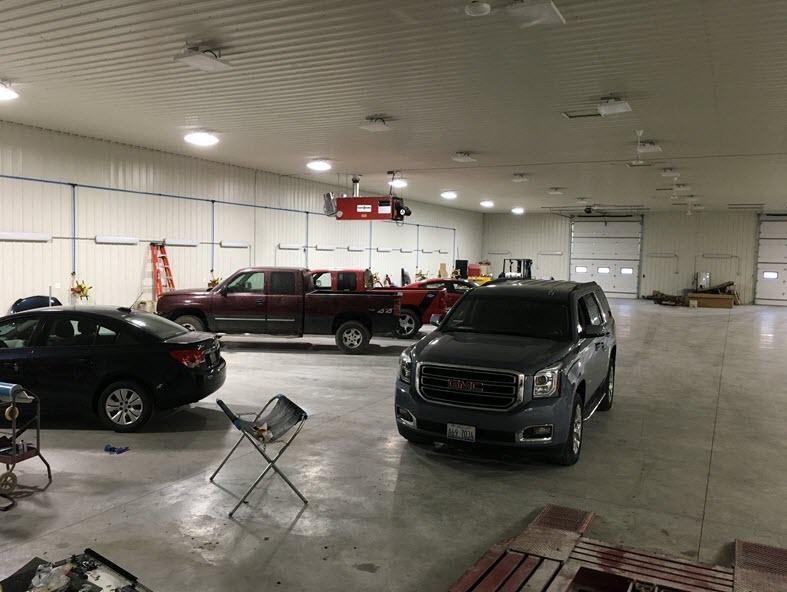 5 Cars in Collision Center 5 Cars in Collision Center