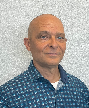 Robert Nikolayev