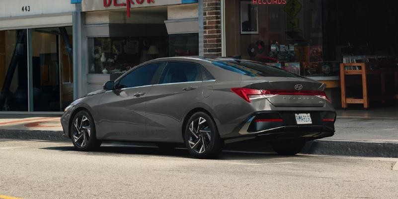 2025 Hyundai Elantra Hybrid For Sale in O'Fallon, IL