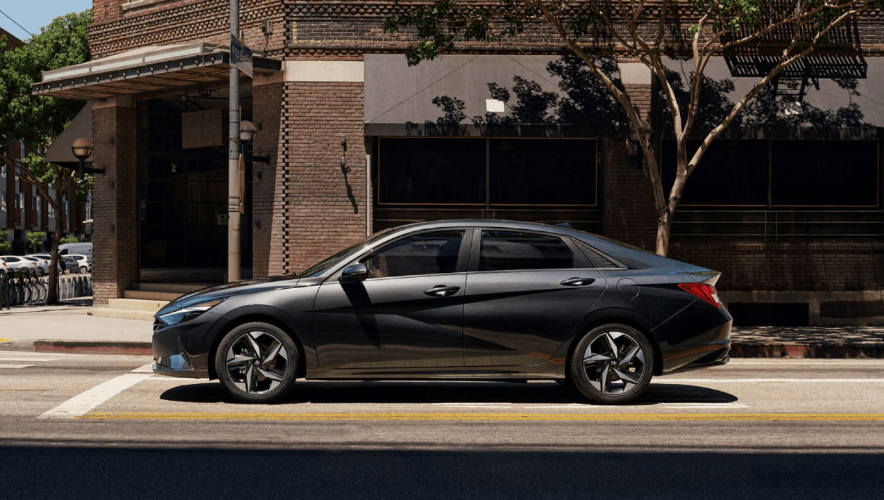 2022 Hyundai Elantra 