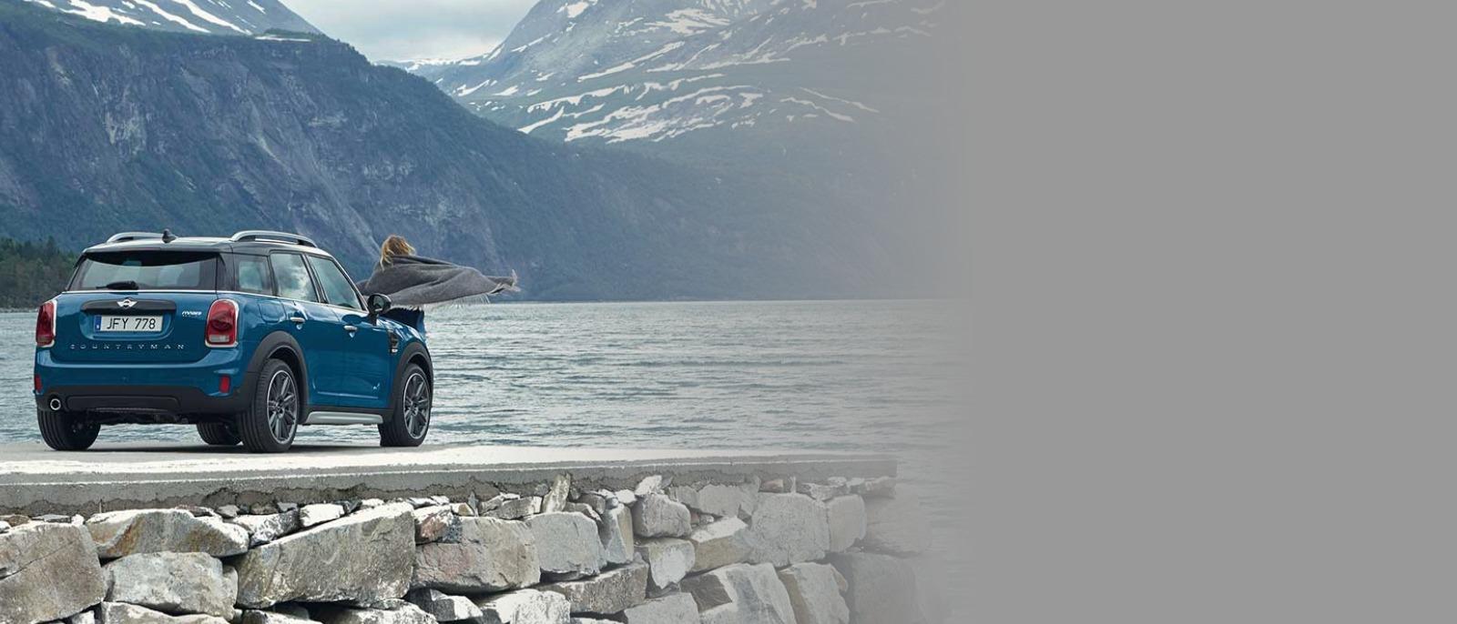 Momentum MINI Houston's Top New & Used MINI Dealership Servicing Sugar