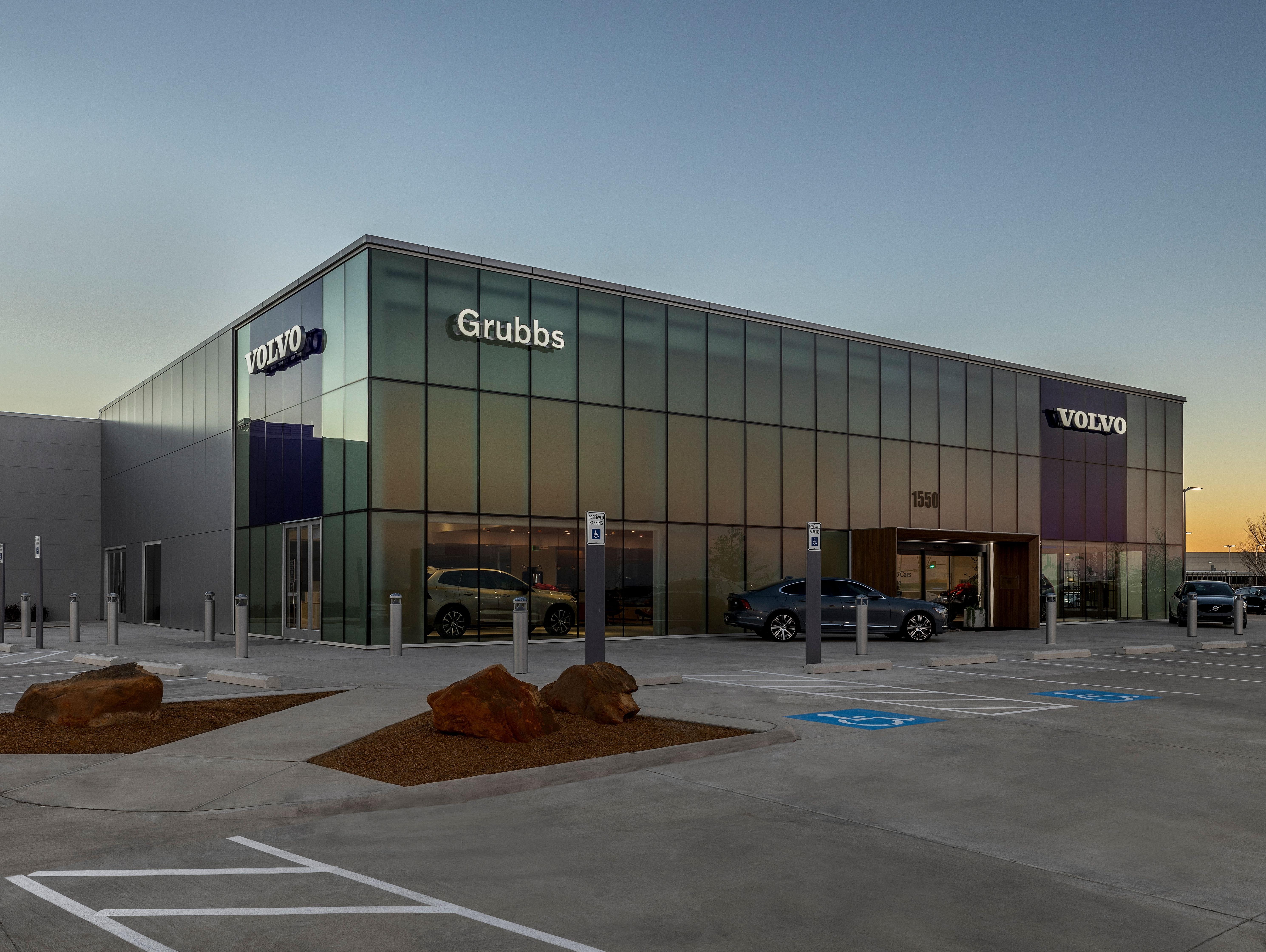 Grubbs Volvo Grapevine Dealership Exterior