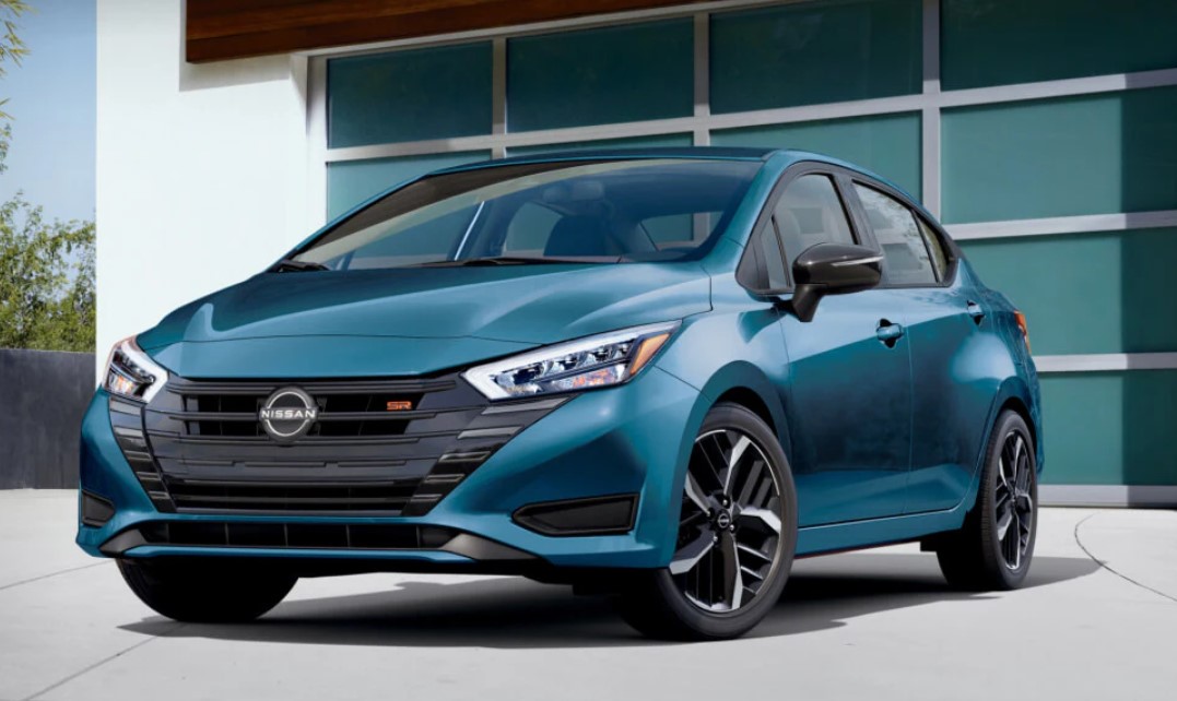 2025 Versa