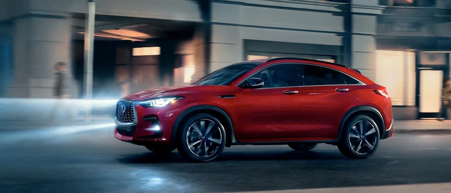 2022 INFINITI QX55 side shot