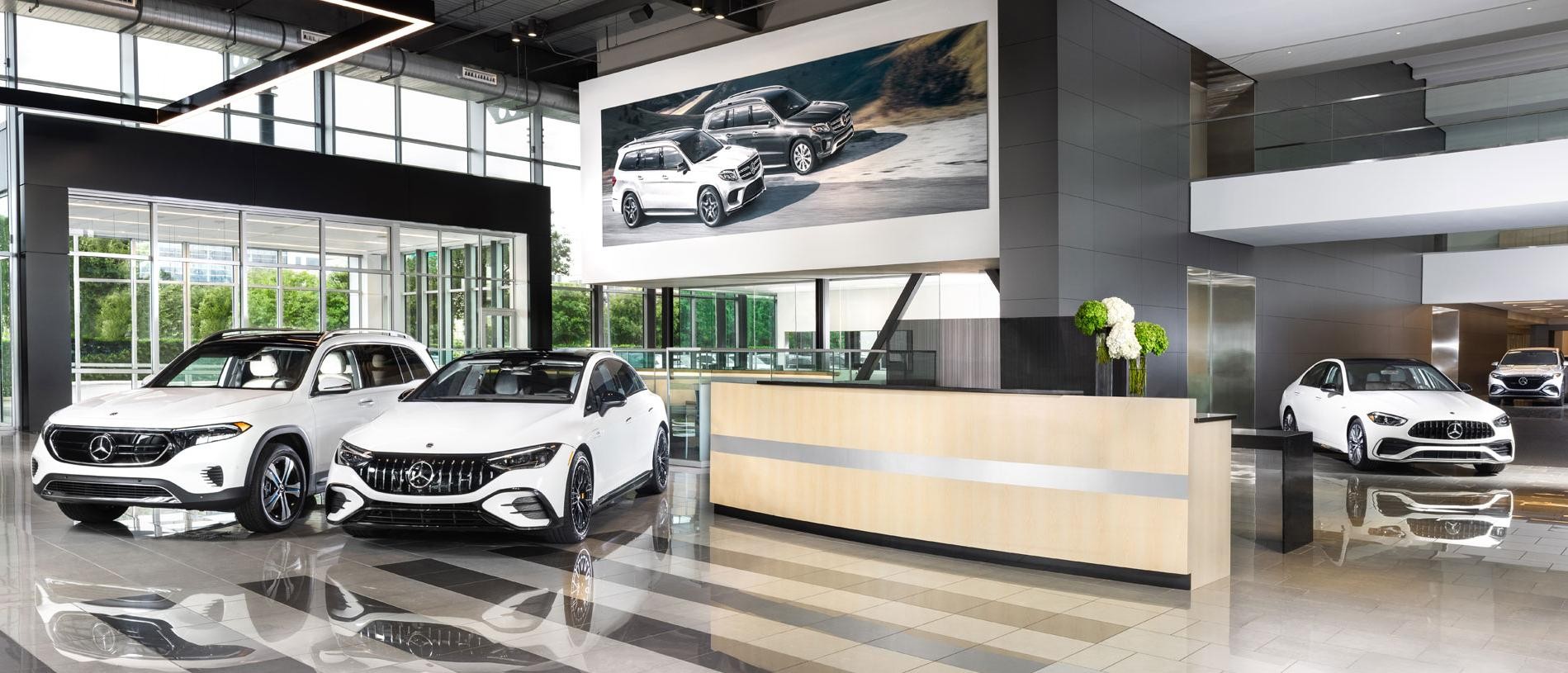 Sewell Mercedes-Benz of West Houston Dealership Interior Photo