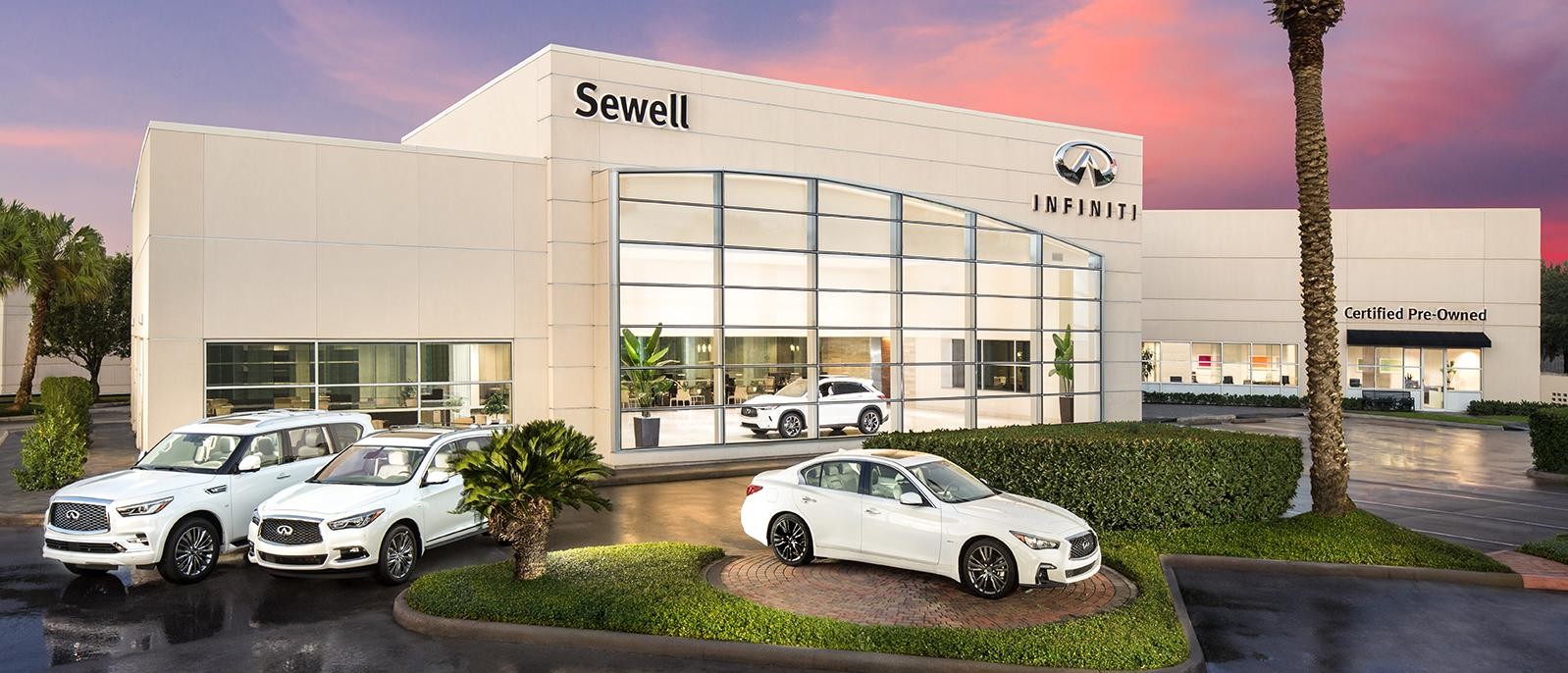 Sewell Infiniti North Houston Dealership Interior Photo