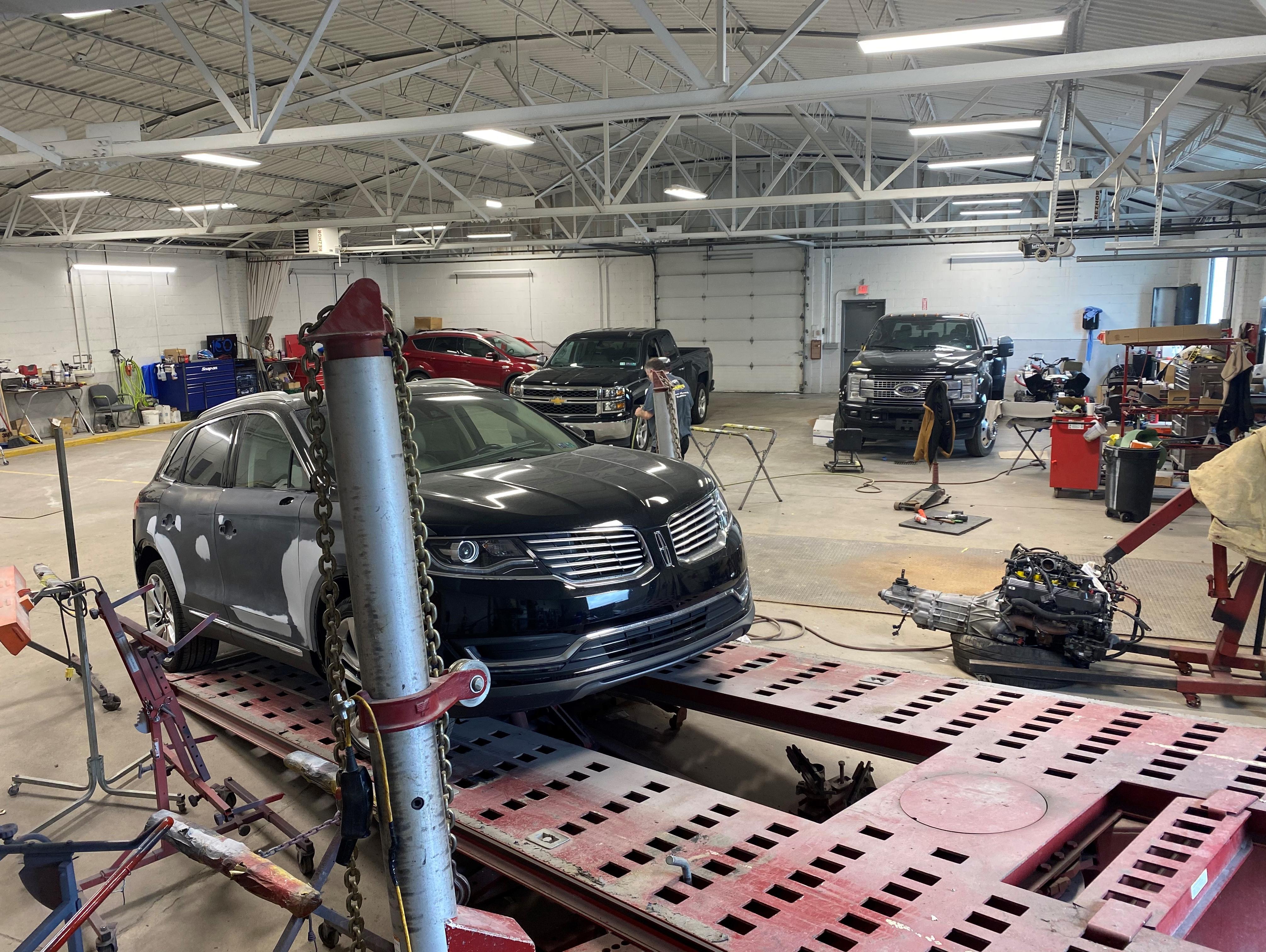 Collision Center Shults Ford Pittsburgh, PA