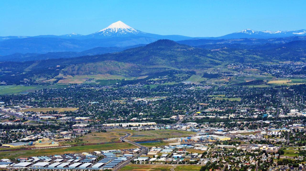 Sole Savers Medford is a dealer selling used cars in Medford, OR. Buy