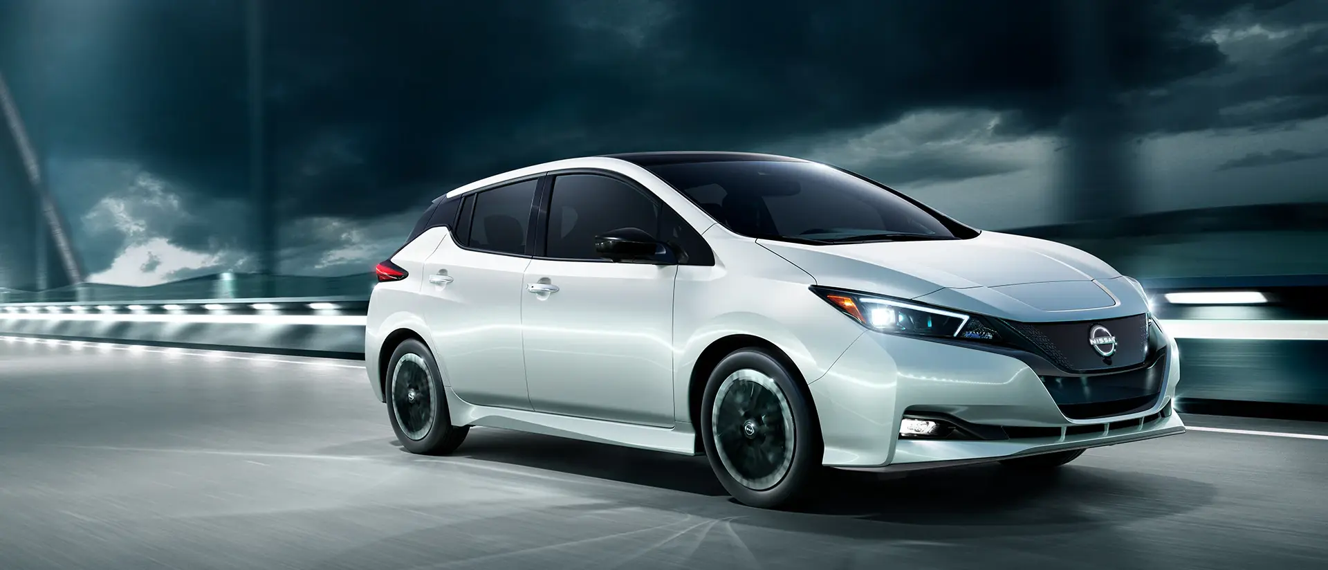 Go up to 226 miles on a single charge with Nissan LEAF’s available 62 kWh battery.*
