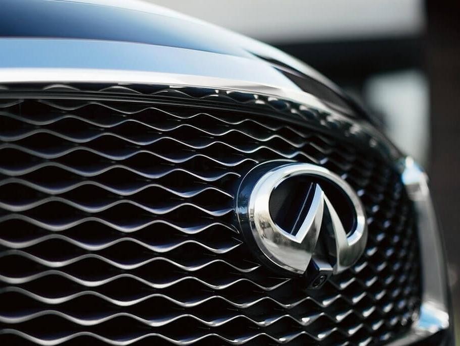 INFINITI QX60 Grille